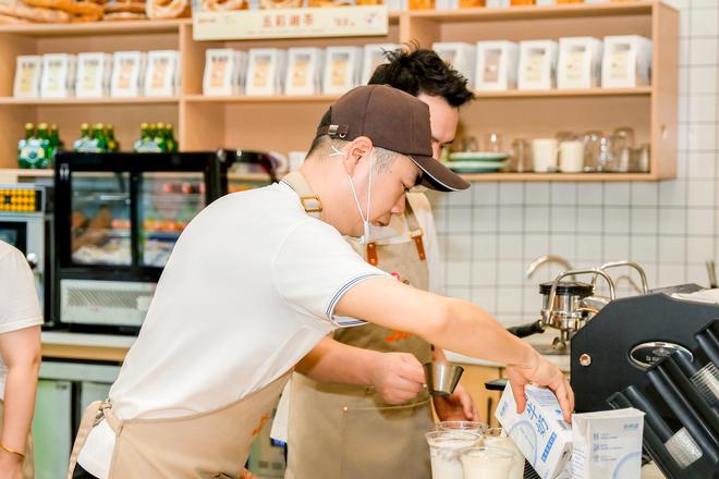 殘健融合的溫暖實踐：第35個全國助殘日湖南省殘聯殘健融合體驗中心開啟助殘新范式(圖10)